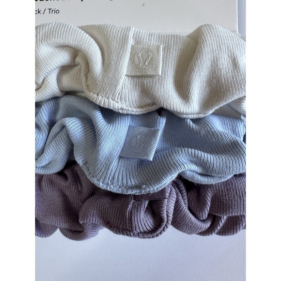 New Lululemon Uplifting Scrunchies 3 Pack Multi BEWE/PPAS/BLEN Logo Nwt main image 4